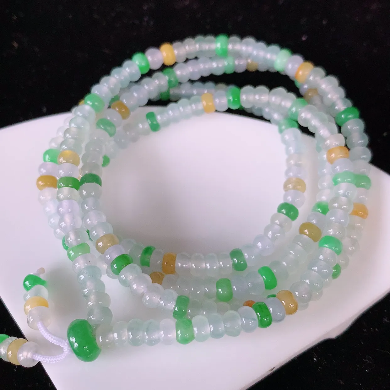 自然光实拍，冰种多宝翡翠项链，多彩翡翠珠链，颜色丰富，料子细腻，高档大气，自戴送礼佳品！#001.1