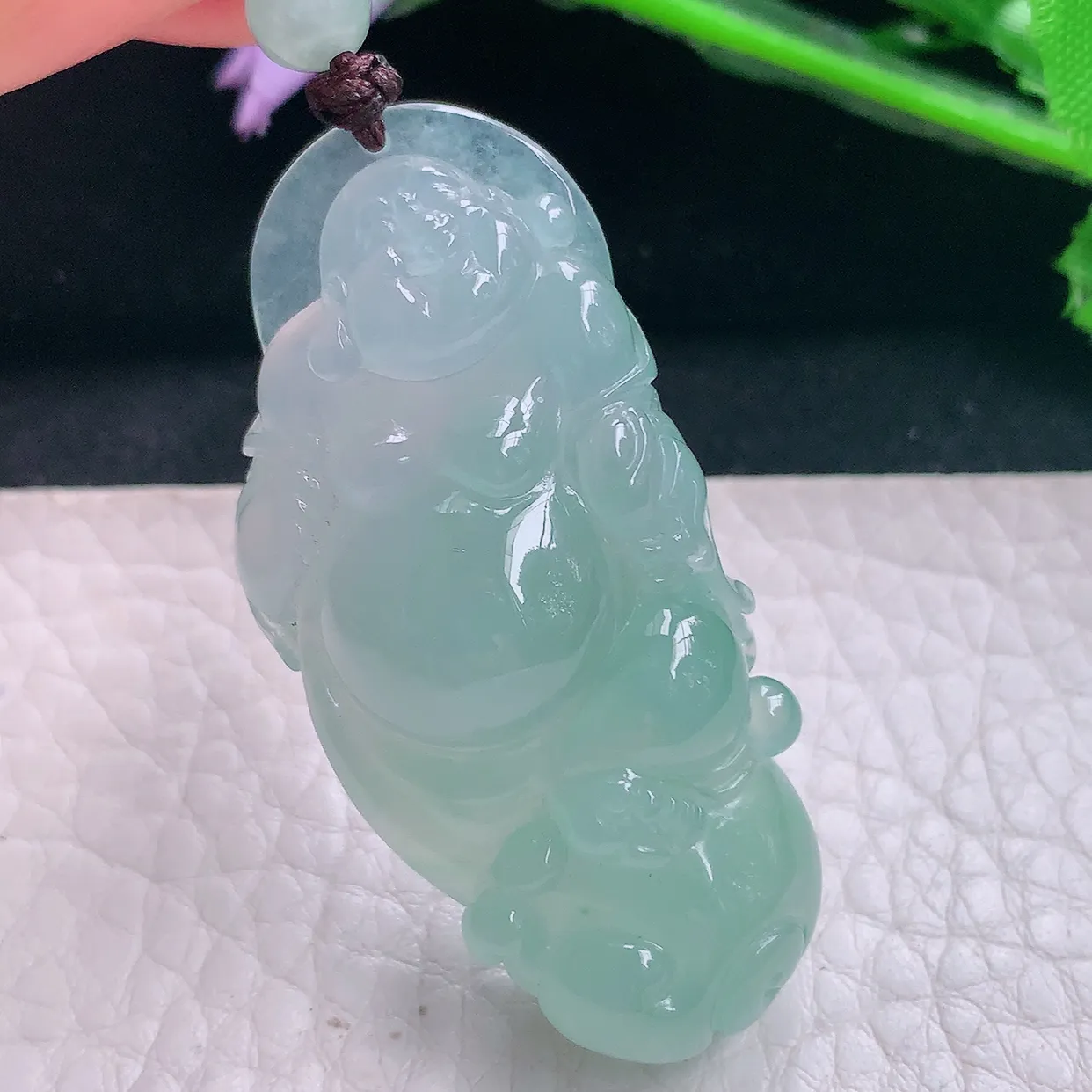 Lz实拍47.5*23*11.3天然翡翠a货冰种站佛祖吊坠冰透精雕布袋佛弥勒佛玉坠