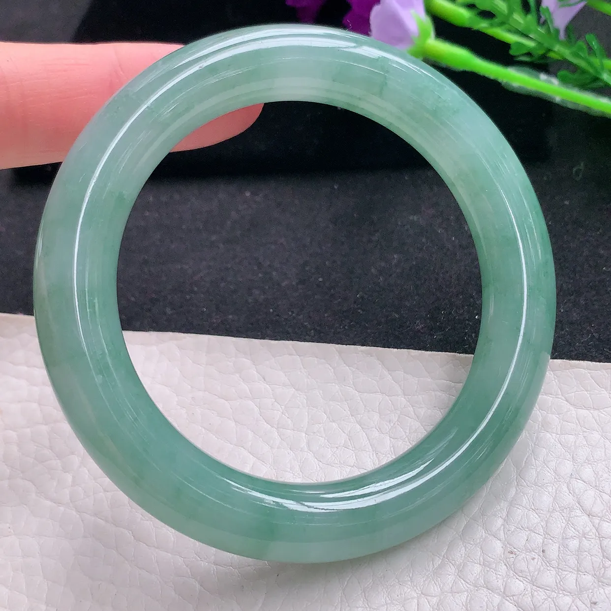 xd自然光59*10.8美人镯 缅甸翡翠a货玉手镯满绿圆条玉手环