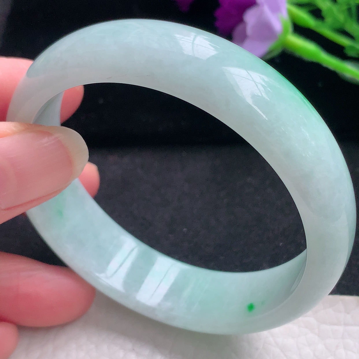 nr自然光56.5*15.5*6.5轮胎镯 缅甸翡翠a货水润飘绿宽边玉手镯玉手环