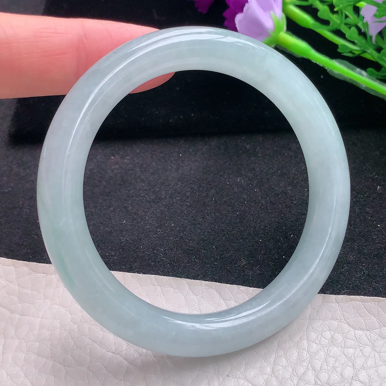 nr自然光53*9.6*9美人镯 缅甸翡翠a货水润蓝韵圆条玉手镯玉手环