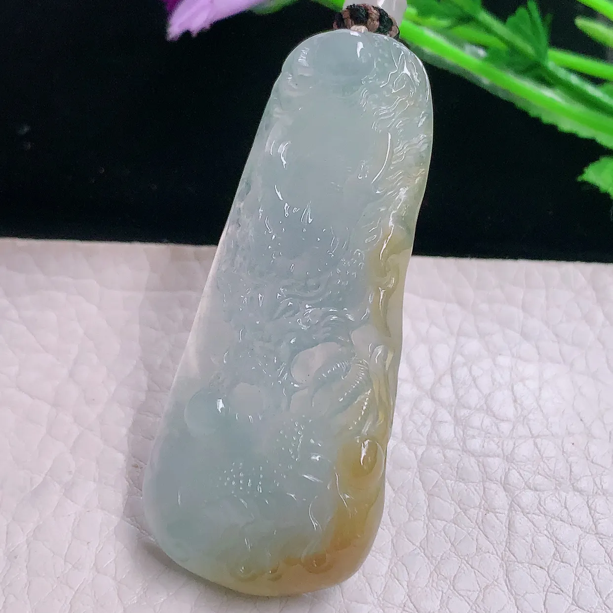 yl实拍57.5*25*7.2天然翡翠a货冰透俏黄龙牌吊坠精雕神龙戏珠玉坠