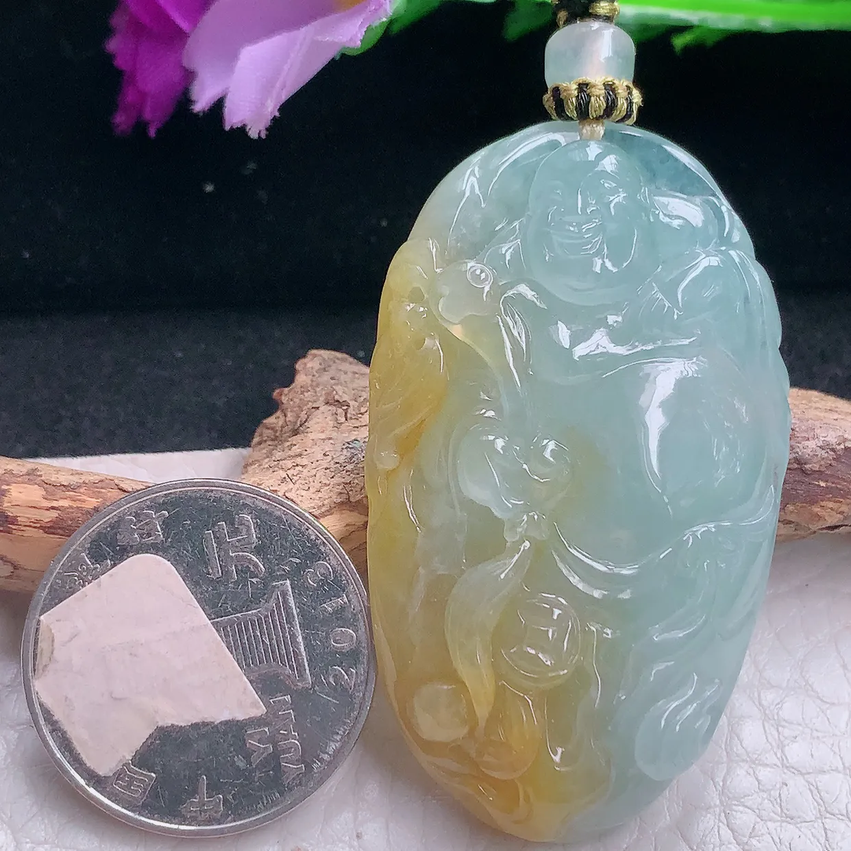 yl实拍51.2*30.3*9.2天然翡翠a货冰黄布袋佛吊坠冰透精雕大肚弥勒佛玉坠