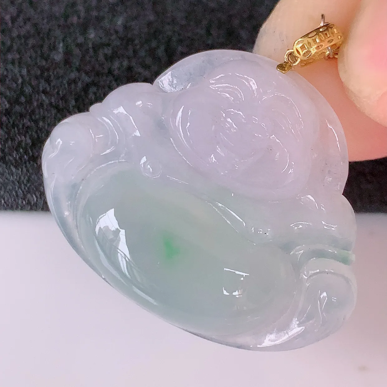 18K金镶嵌冰种飘绿翡翠佛公吊坠，玉笑佛，饱满，开脸喜庆，品佳品，配戴优雅迷人！#1.20