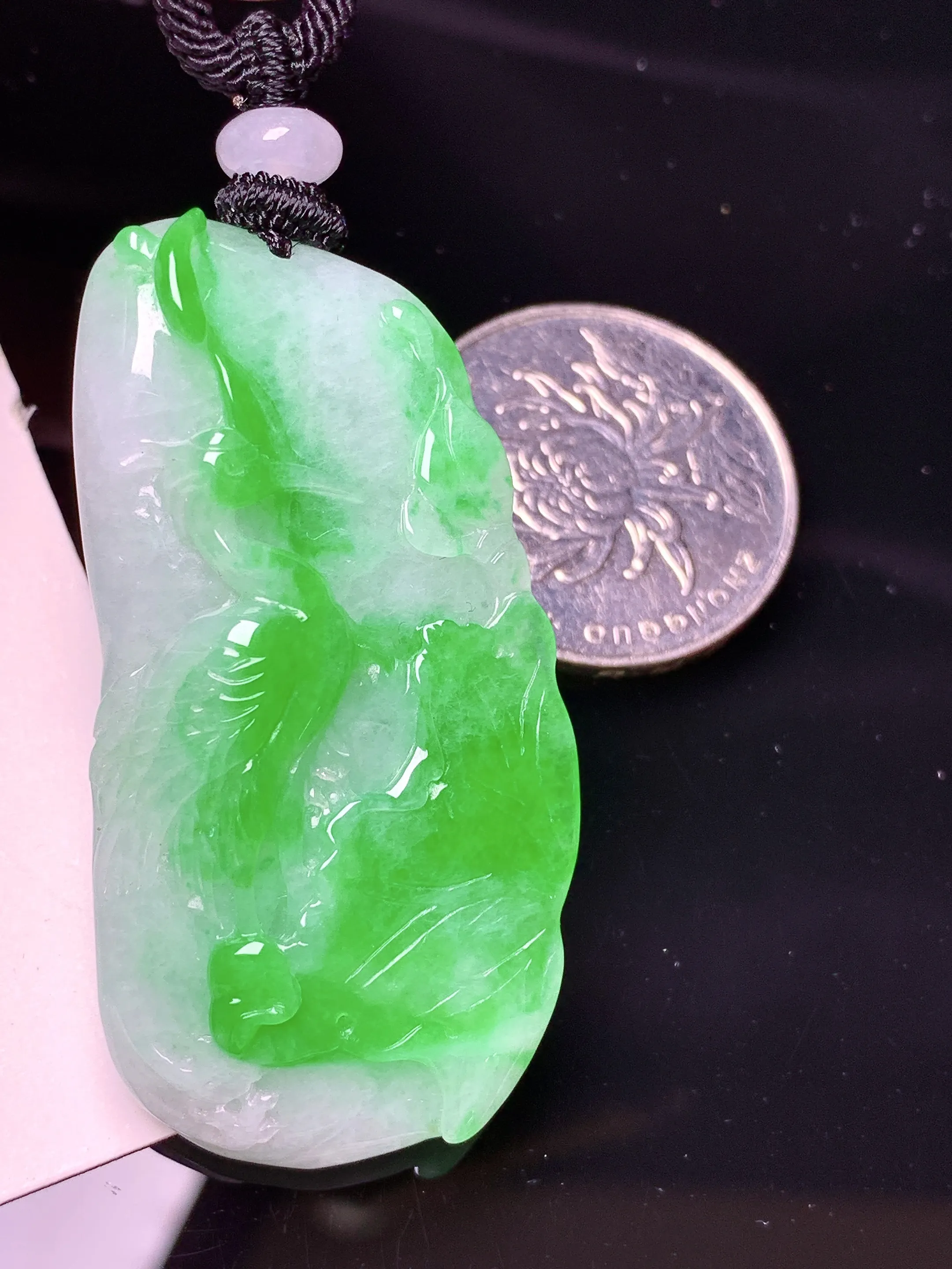 翠绿仙鹤吊坠 玉质细腻 色泽清新艳丽 整体尺寸48.8*24.8*8.8