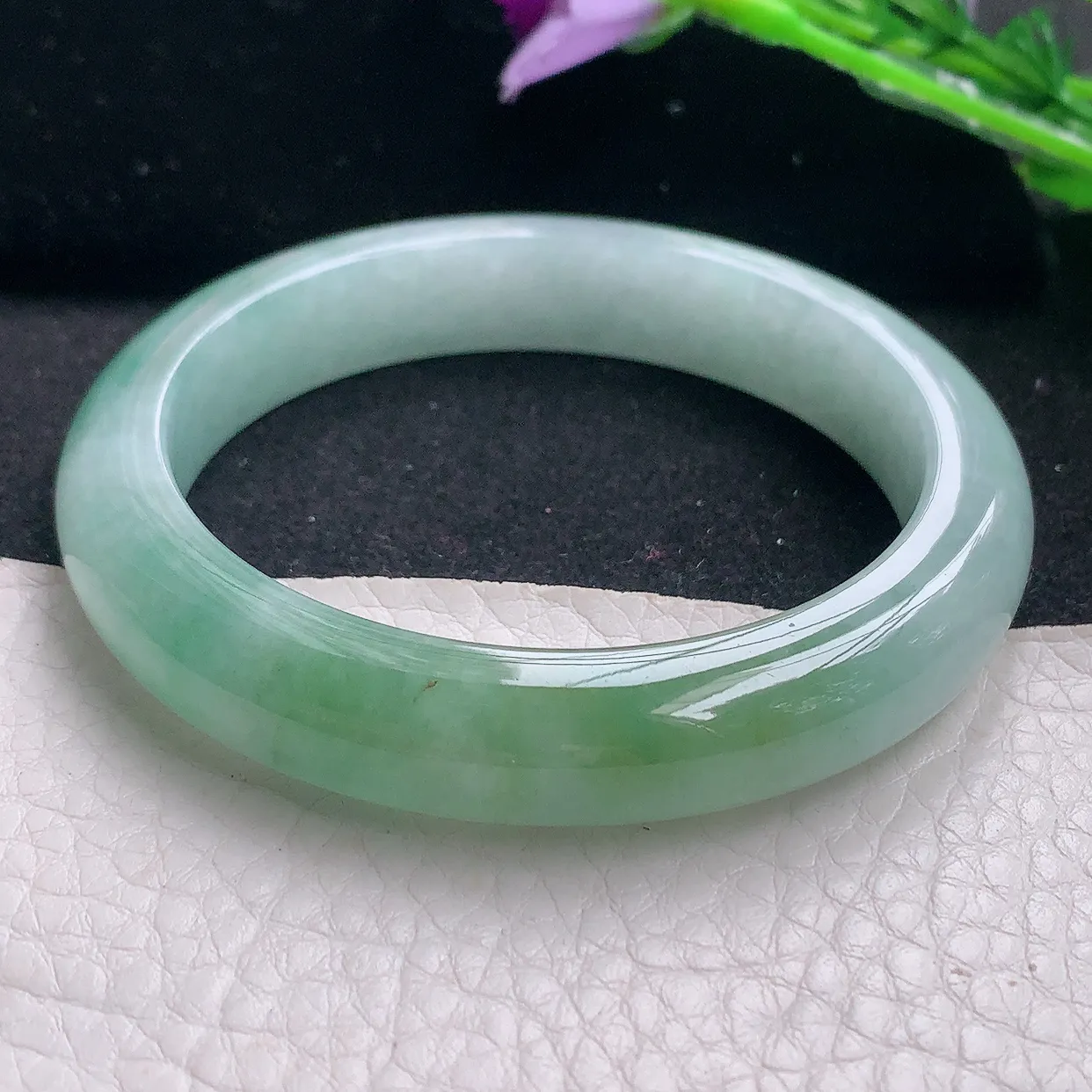 js自然光55*11*8.3平安镯 缅甸翡翠a货水润半山水宽边玉手镯玉手环