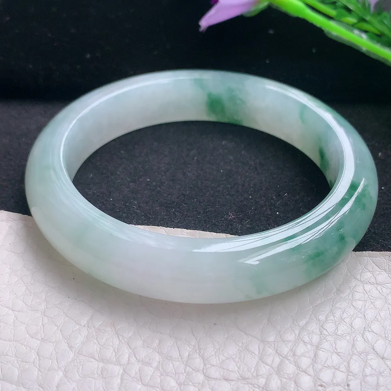 nr自然光57*12.3*8.5平安镯 缅甸翡翠a货冰飘花宽边玉手镯玉手环