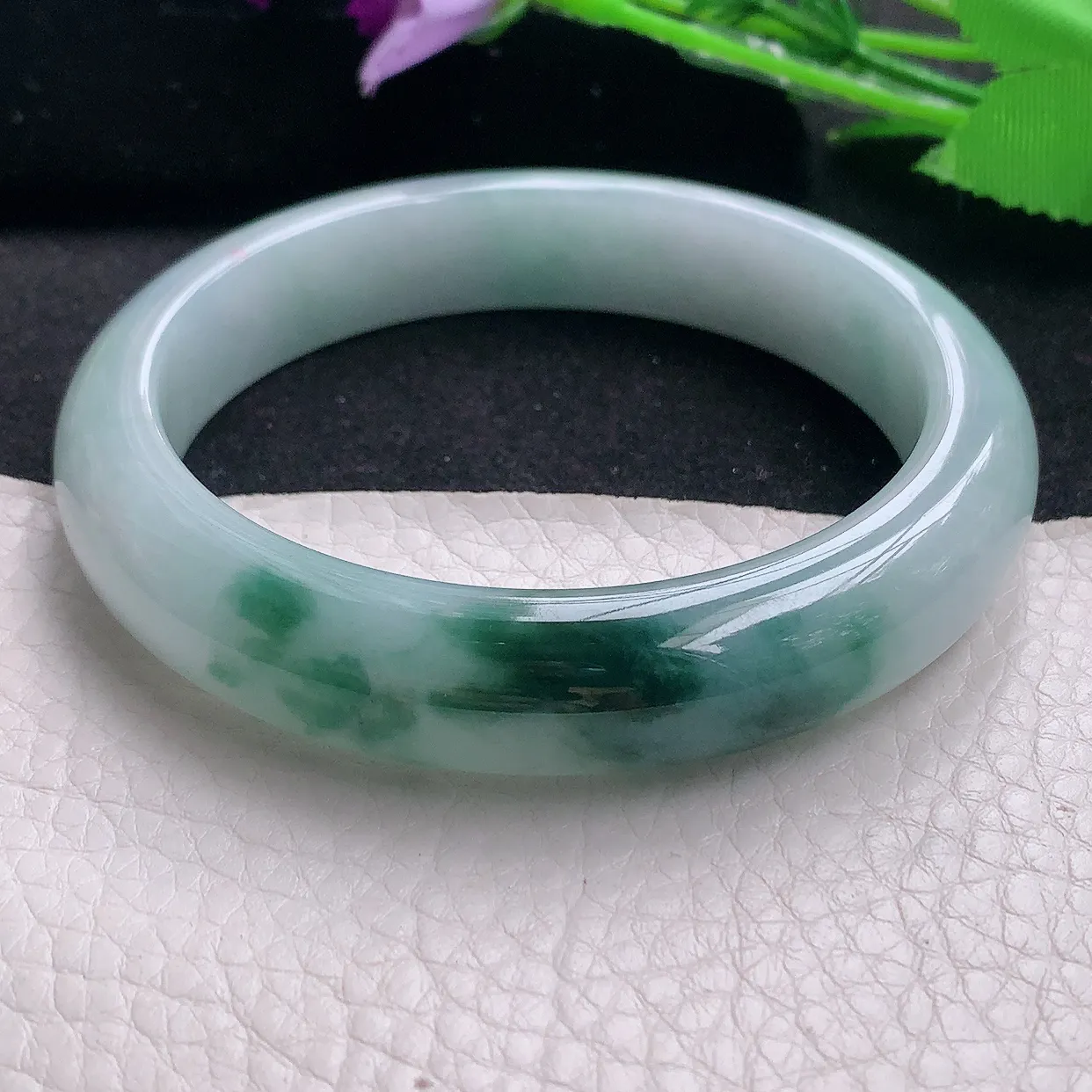 nc大圈口61.5*13.3*9平安镯 翡翠玉手镯飘花大气宽边玉手环