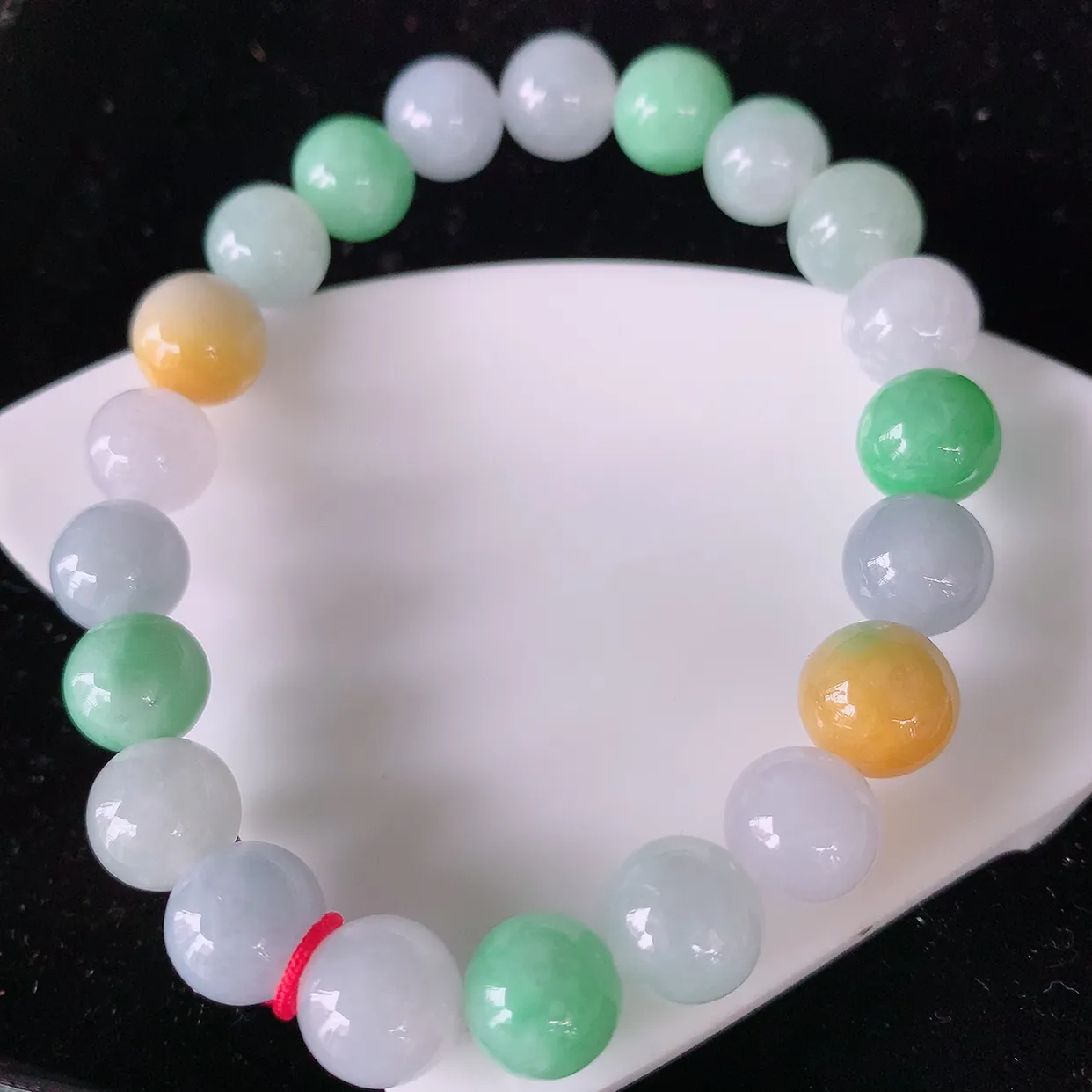 自然光实拍，冰润多宝翡翠手链，多彩翡翠手串，颜色丰富，料子细腻，高档大气，自戴送礼佳品！#46.20取一尺寸9.5mm