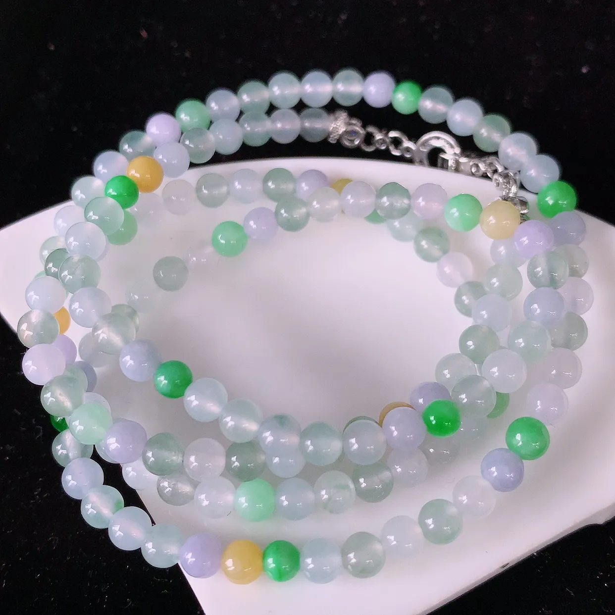 自然光实拍，冰种多宝翡翠项链，多彩翡翠珠链，颜色丰富，料子细腻，高档大气，自戴送礼佳品！#191取一