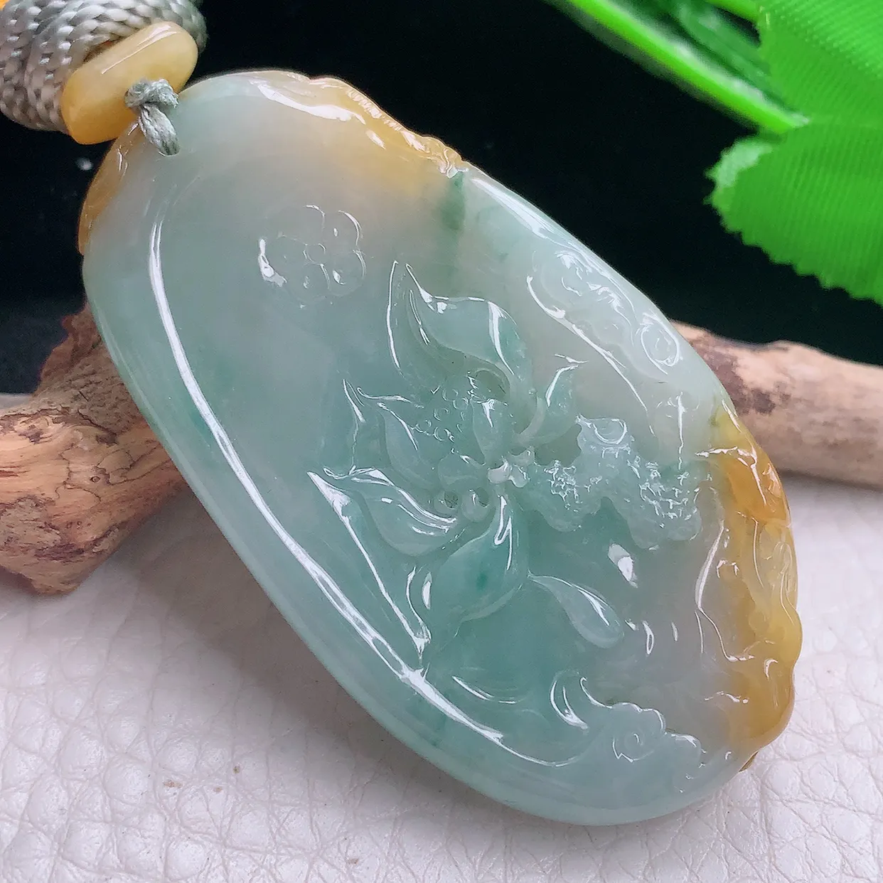 yl实拍60*33.8*11.2天然翡翠a货俏黄翡倚凤观音吊坠冰透精雕守护神玉坠