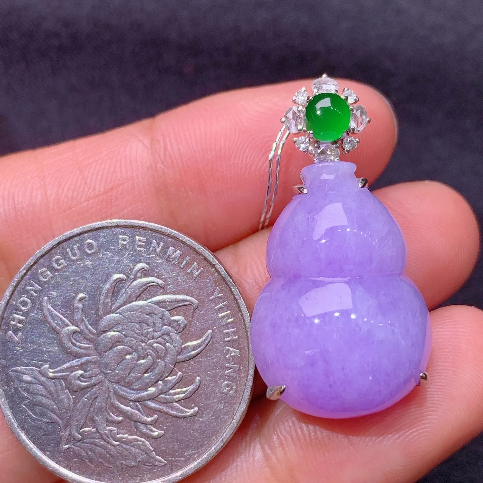 紫罗兰葫芦吊坠，18k金镶嵌，温润细腻，颜色浓郁 尺寸29.9*15.7*10.3