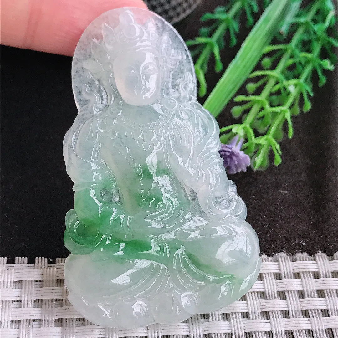 天然A货翡翠63.9/40/6老坑精美冰胶飘绿渡母菩萨吊坠翡翠挂件