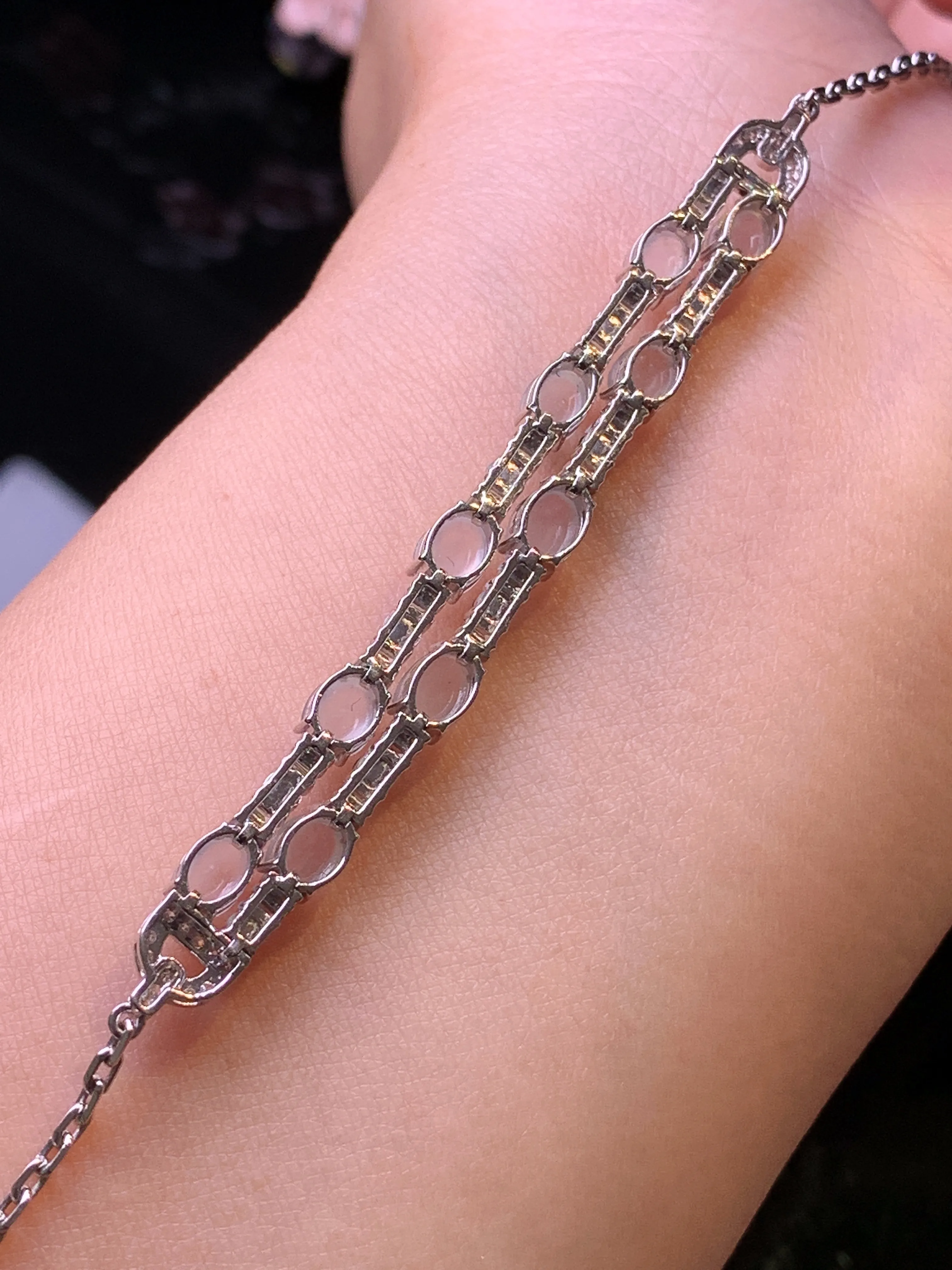 18k金钻镶嵌冰种蛋面手链 玉质细腻 色泽清新艳丽 整体尺寸67*6.6*4