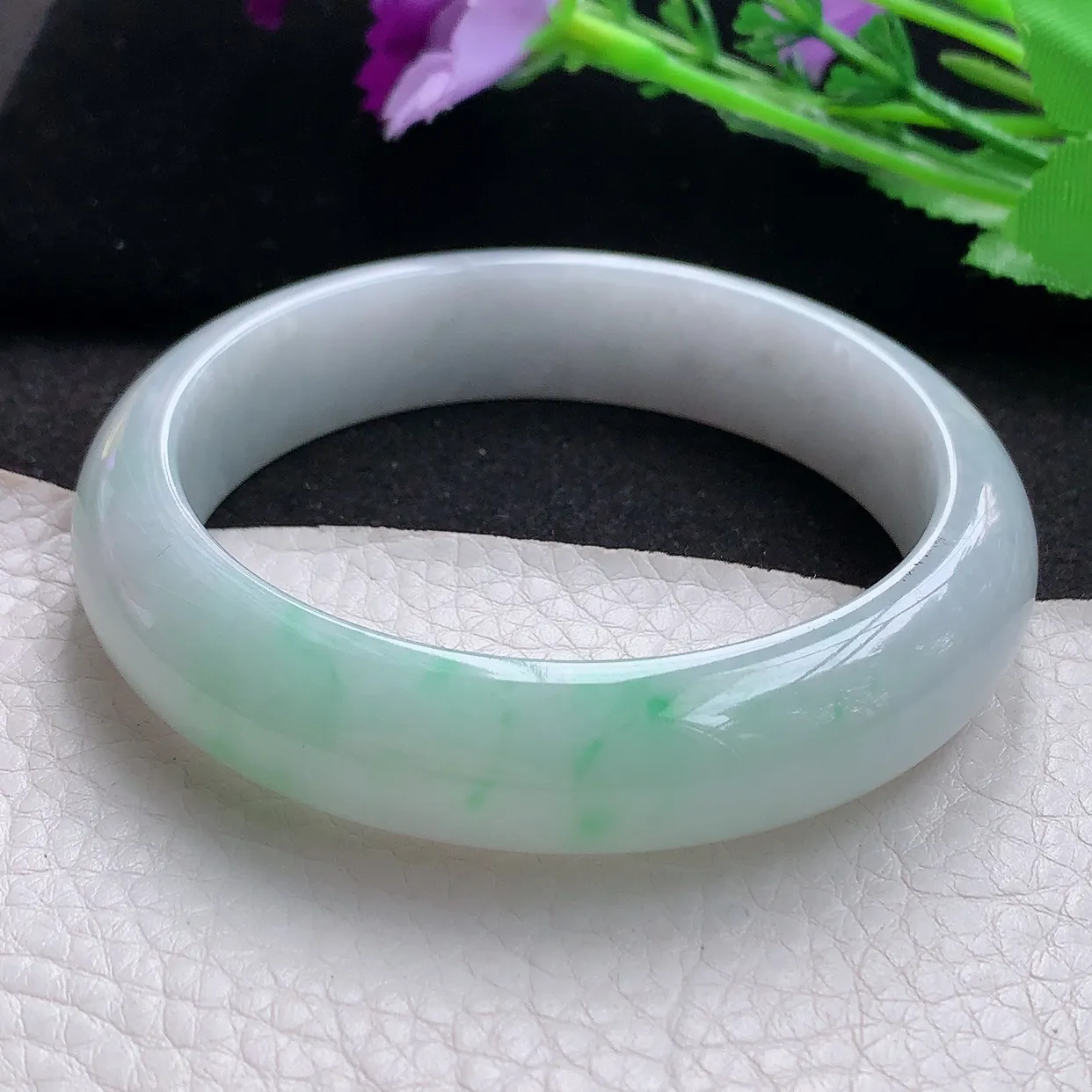 ll自然光58*14*8.5平安镯 天然缅甸翡翠a货飘绿宽边玉镯子 玉手环