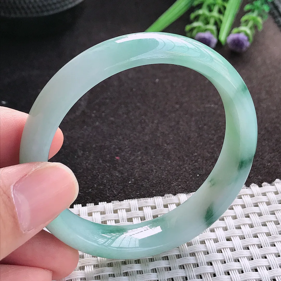 天然A货翡翠53.5/13.1/7..3老坑冰润水灵飘花手镯宽边玉镯