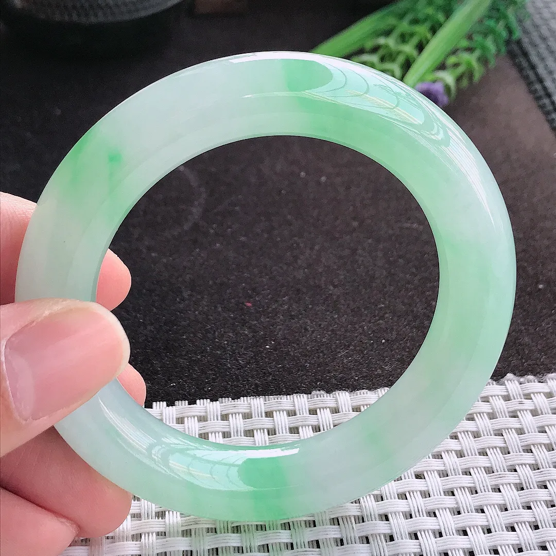 天然A货翡翠54/11.9老坑冰胶果冻冰甜绿胖圆条手镯收藏级翡翠玉镯