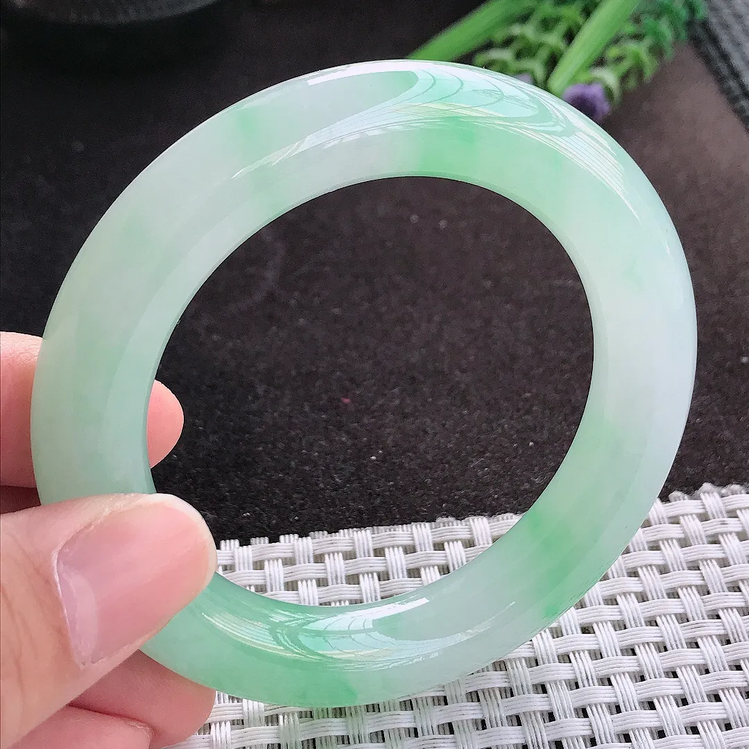 天然A货翡翠54/11.9老坑冰胶果冻冰甜绿胖圆条手镯收藏级翡翠玉镯