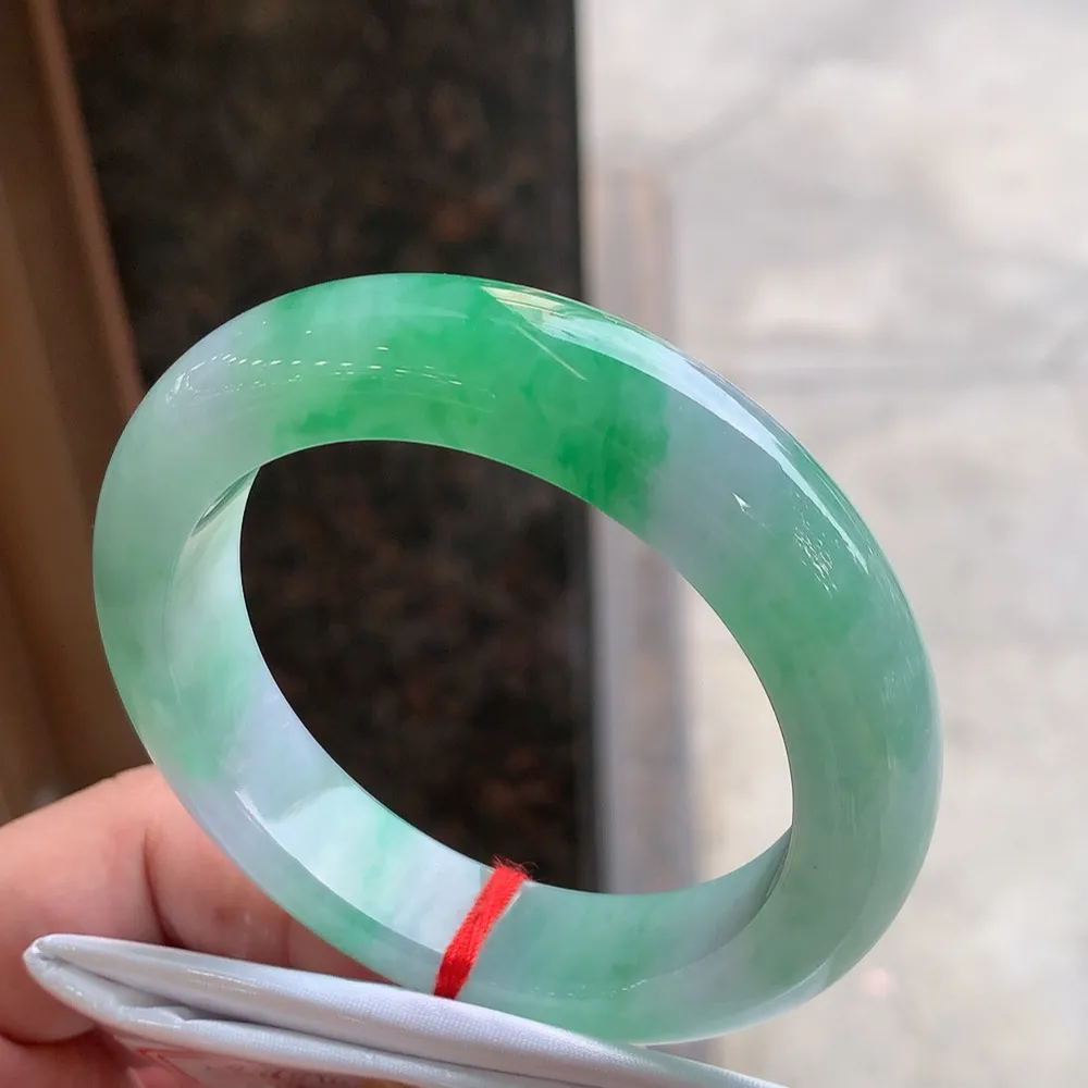 正圈冰阳绿淡淡紫 无瑕 尺寸:53.7/12.8/10.1 色好