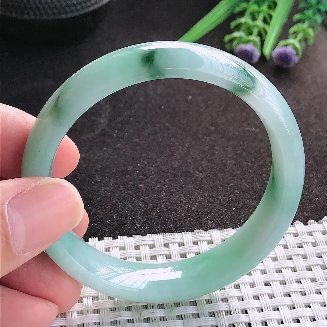 天然A货翡翠53.5/13.1/7..3老坑冰润水灵飘花手镯宽边玉镯