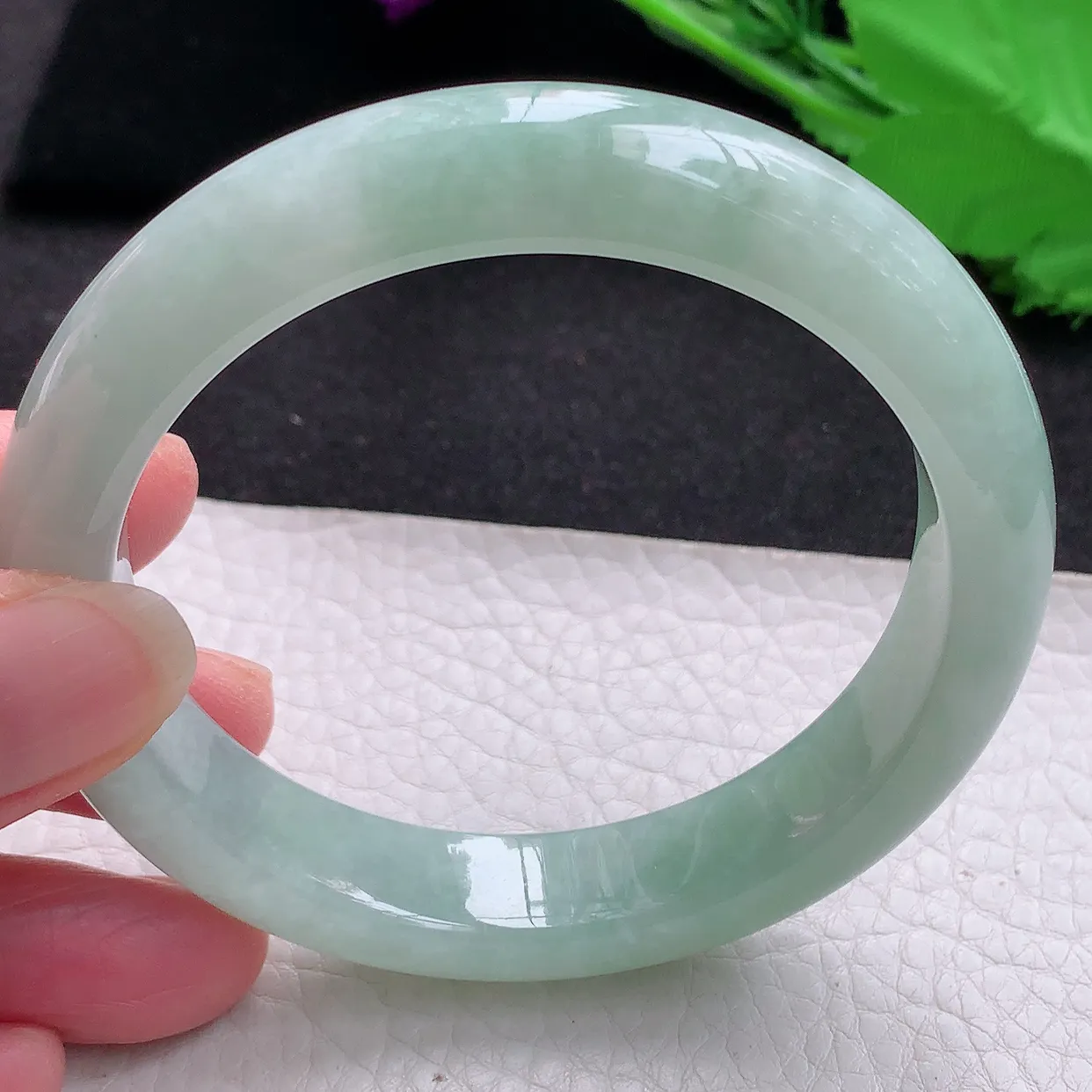 z大圈口60*12.7*8.8平安镯 缅甸翡翠A货晴绿宽边玉手镯玉手环