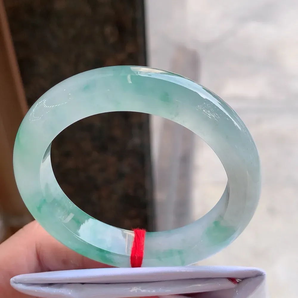 正圈冰玻飘花 无瑕 尺寸:53.8/11.8/9.2 花美 种水好