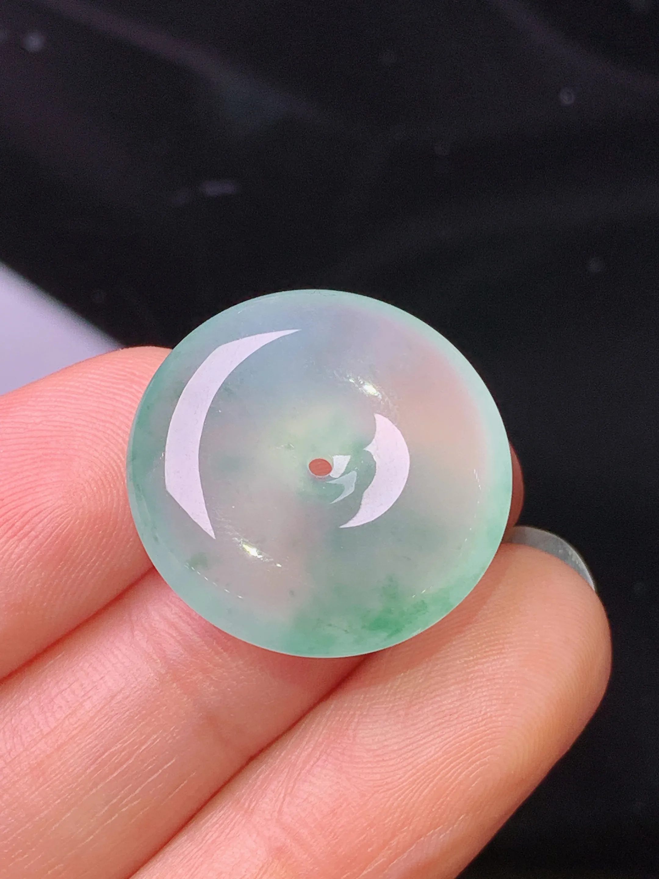 冰种平安扣吊坠 玉质细腻 色泽清新艳丽 整体尺寸21.5*5.8