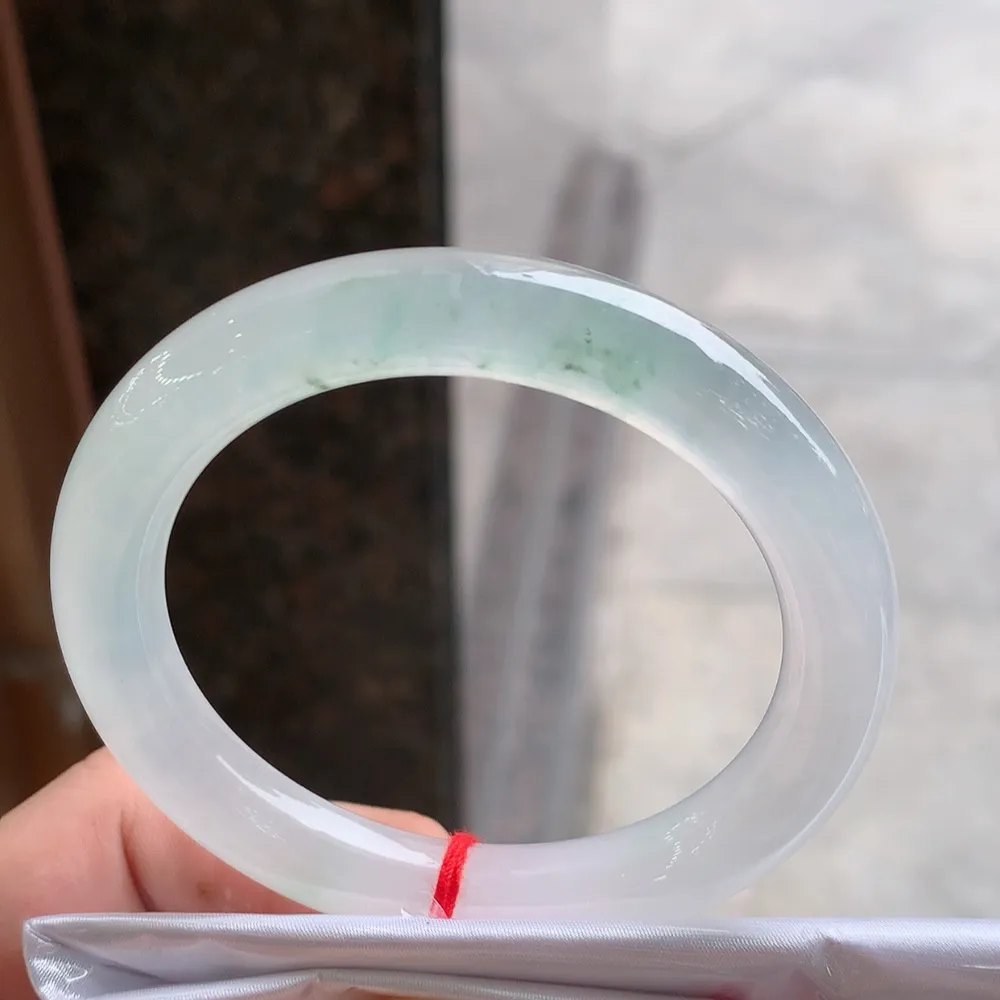 圆条冰玻飘花 无瑕 尺寸:54.6/9.6 花美 种水好