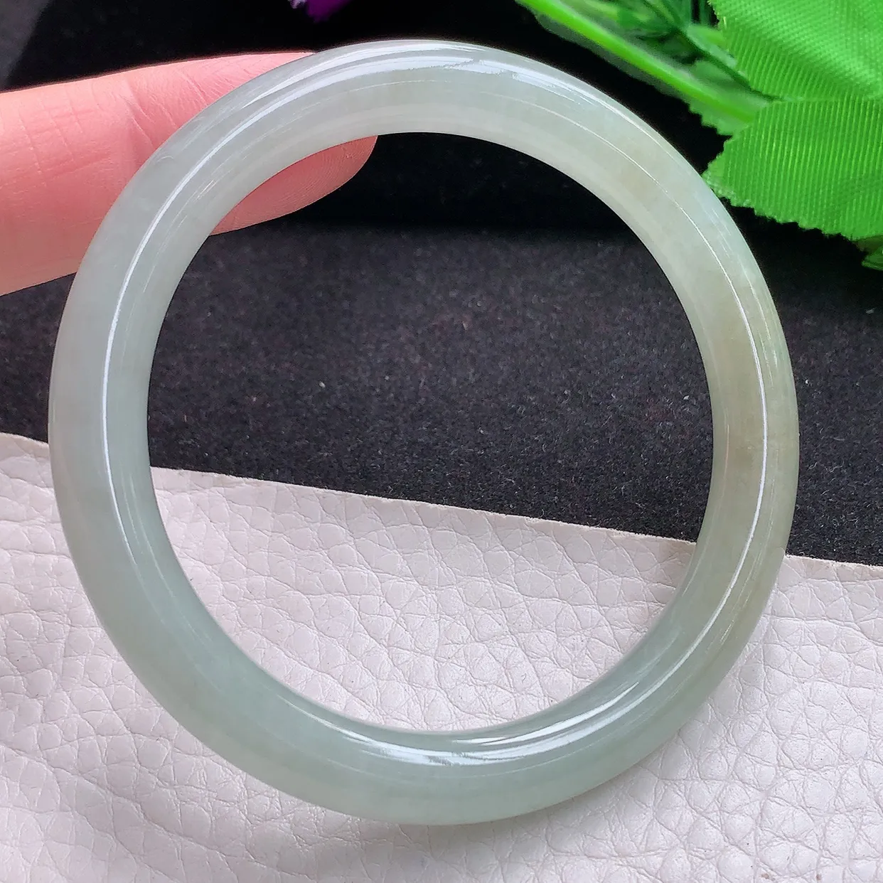 ll自然光55*8美人镯 缅甸翡翠a货玉镯子双彩圆条玉手环 叮当镯