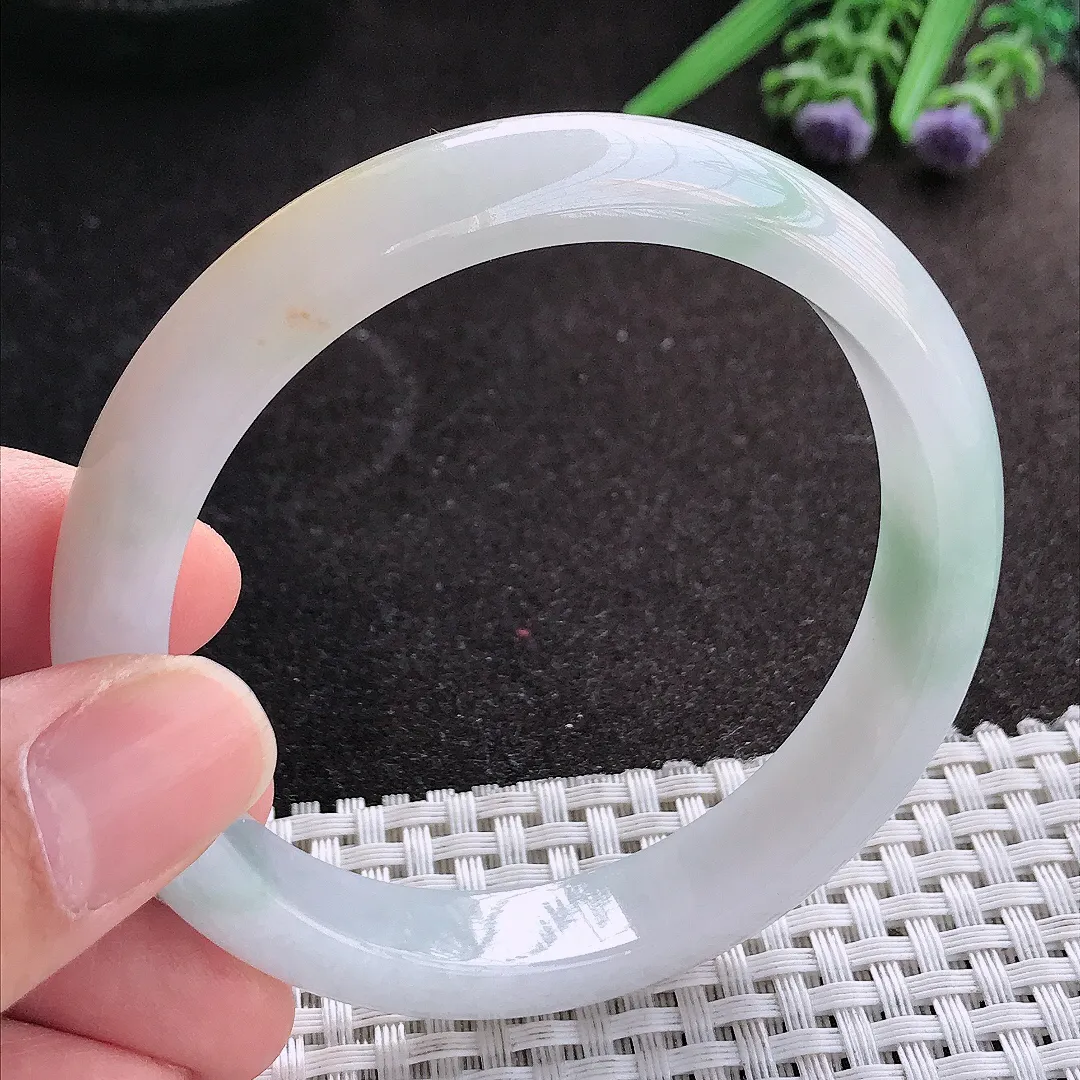 天然A货翡翠58.5/12/7.8老坑秀气油润飘花手镯宽边玉镯