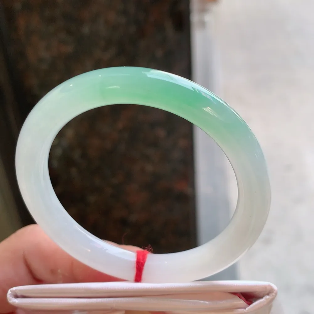 圆条冰阳绿 微细纹 尺寸:51.2/8.4 种色兼备