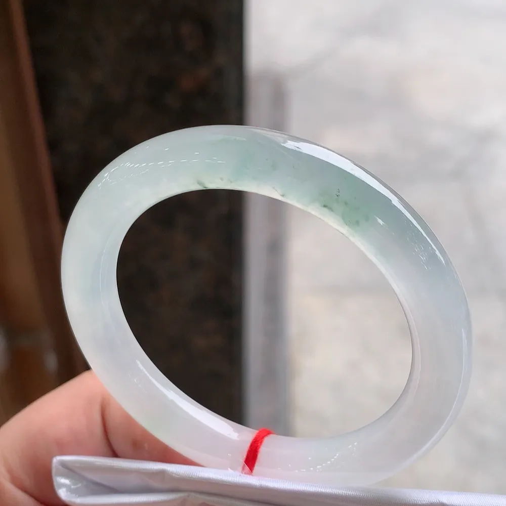 圆条冰玻飘花 无瑕 尺寸:54.6/9.6 花美 种水好