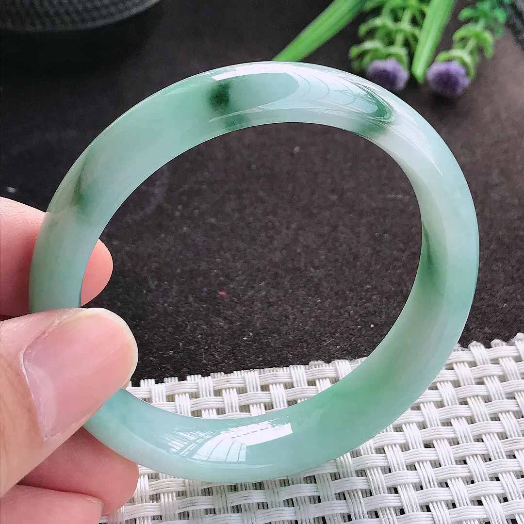 天然A货翡翠53.5/13.1/7..3老坑冰润水灵飘花手镯宽边玉镯