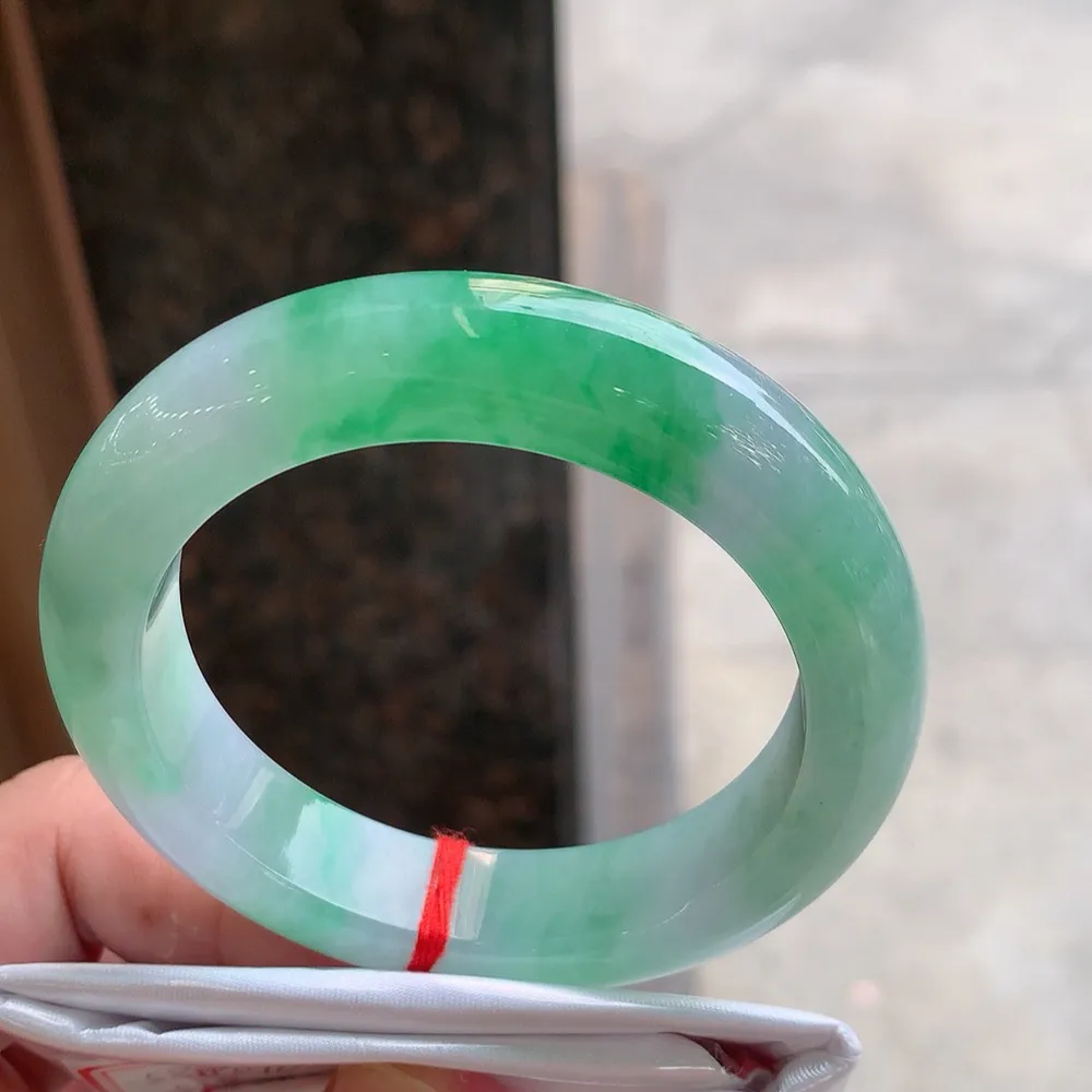 正圈冰阳绿淡淡紫 无瑕 尺寸:53.7/12.8/10.1 色好