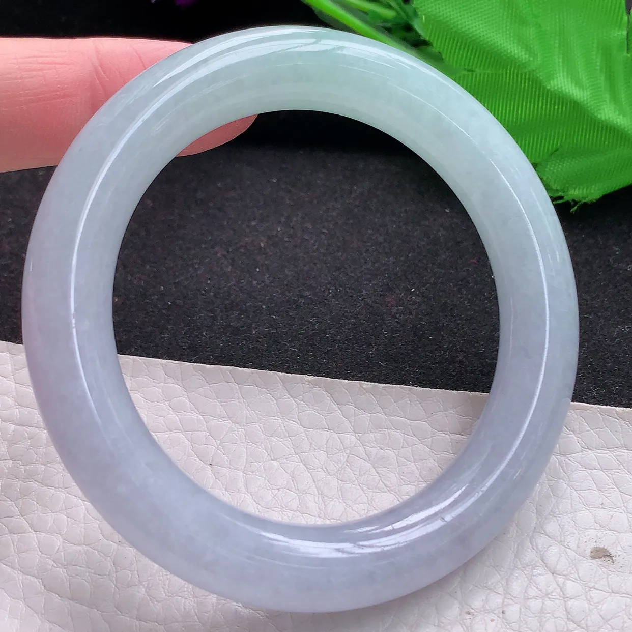 z自然光55**10.6美人镯 缅甸翡翠A货水灵春带彩圆条玉手镯玉手环