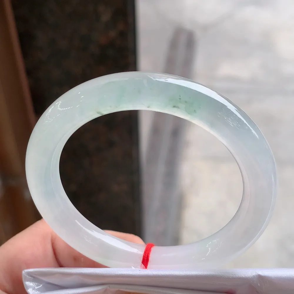 圆条冰玻飘花 无瑕 尺寸:54.6/9.6 花美 种水好