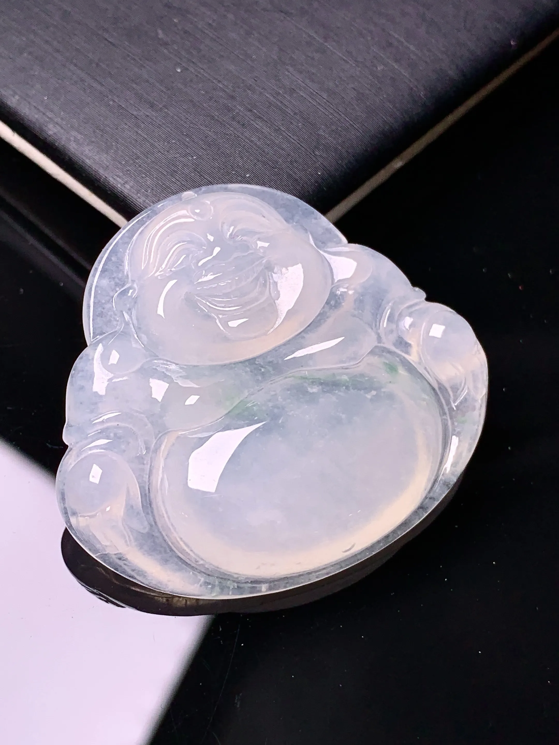 冰种佛公吊坠 玉质细腻 色泽清新艳丽 整体尺寸32.8*37.2*6.2