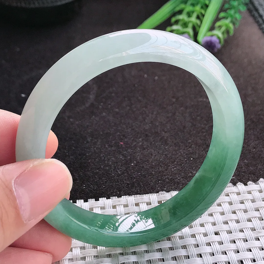 天然A货翡翠55.5/11.8/8.1老坑冰润起胶半山半水手镯油绿宽边玉镯