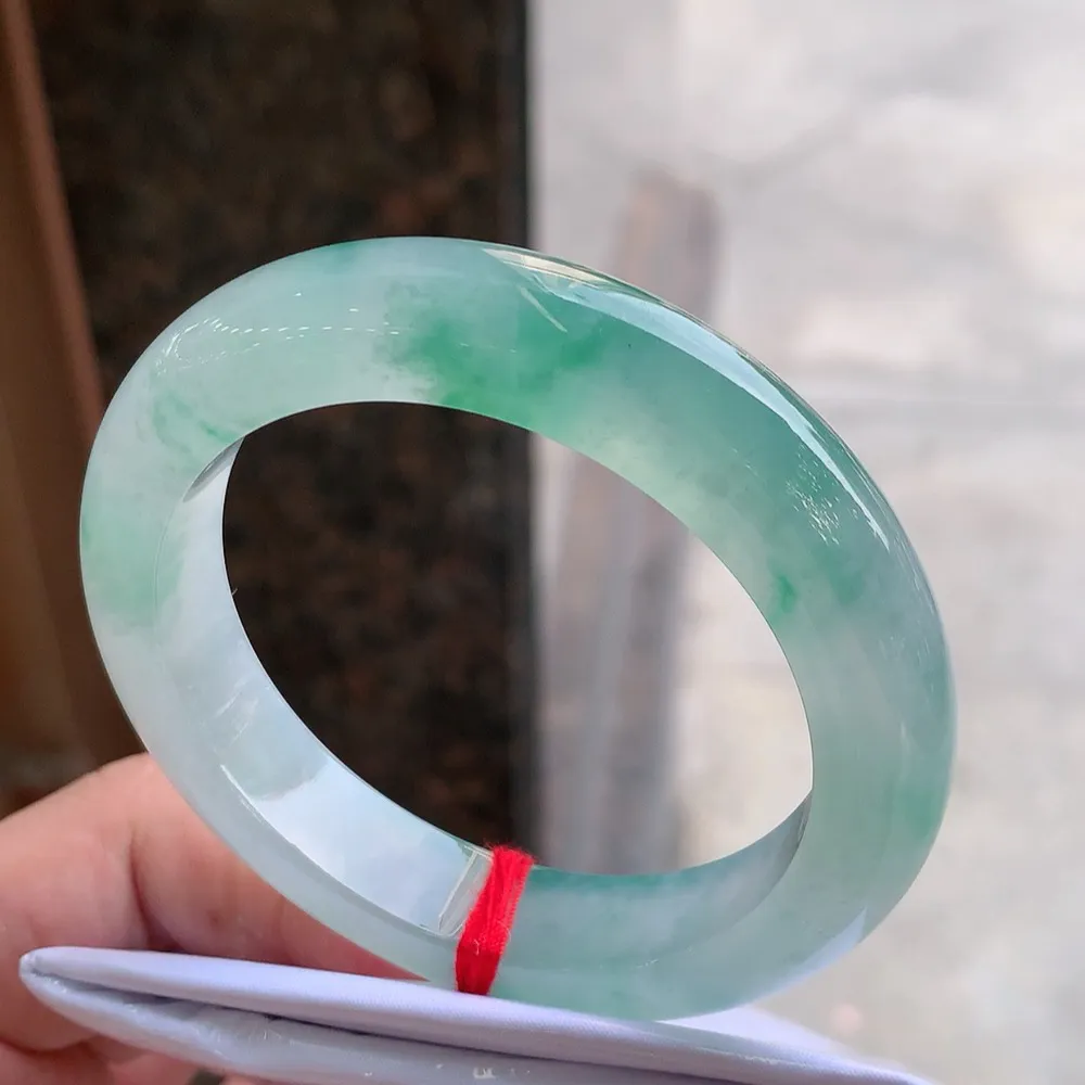 正圈冰玻飘花 无瑕 尺寸:53.8/11.8/9.2 花美 种水好