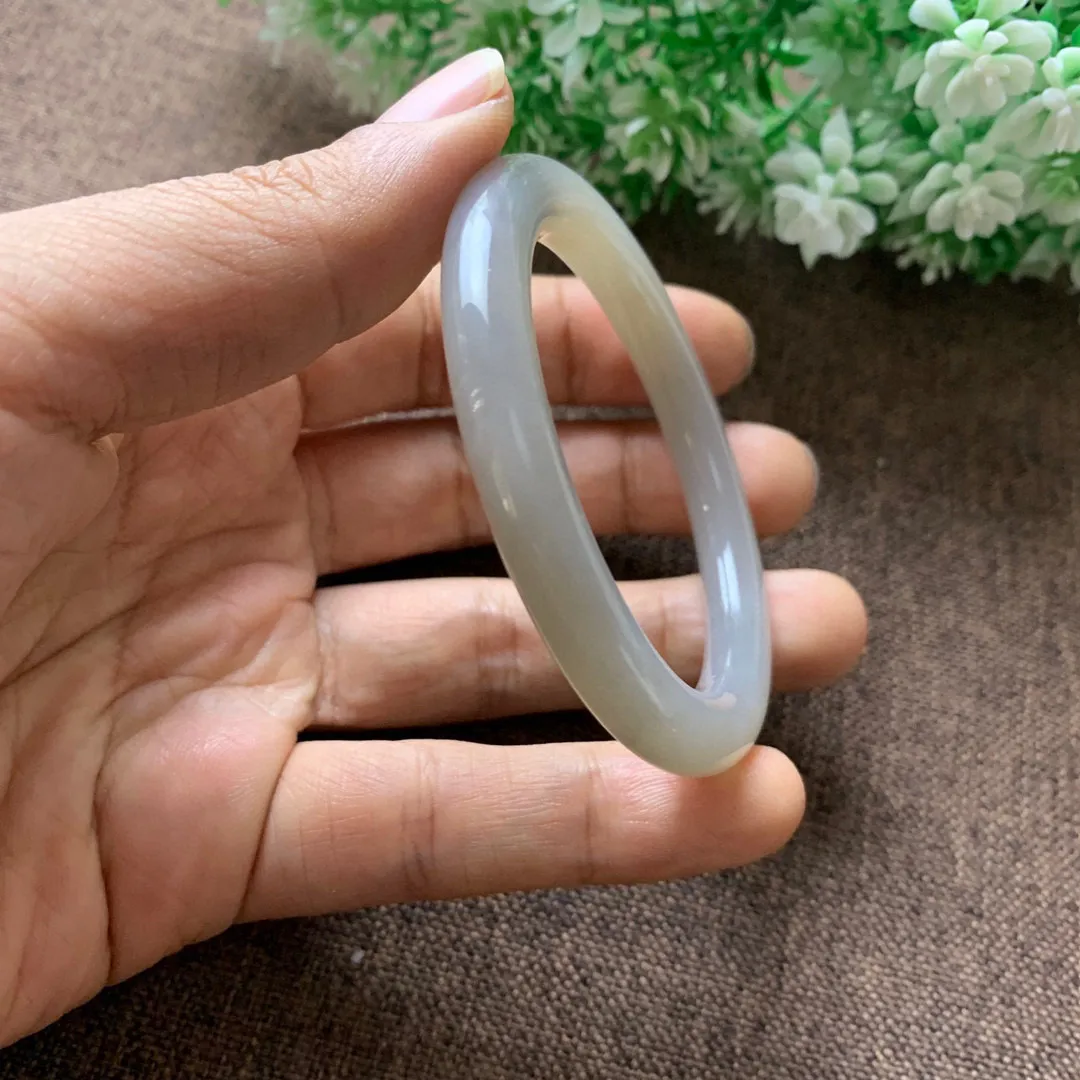 51.5圈口和田玉粉紫色圆条手镯！精品紫粉，玉质细腻油润，密度紧凑，琢型圆润，高脂粉，品相大气