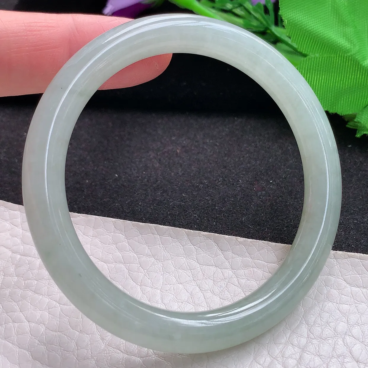 ll自然光55*8美人镯 缅甸翡翠a货玉镯子双彩圆条玉手环 叮当镯