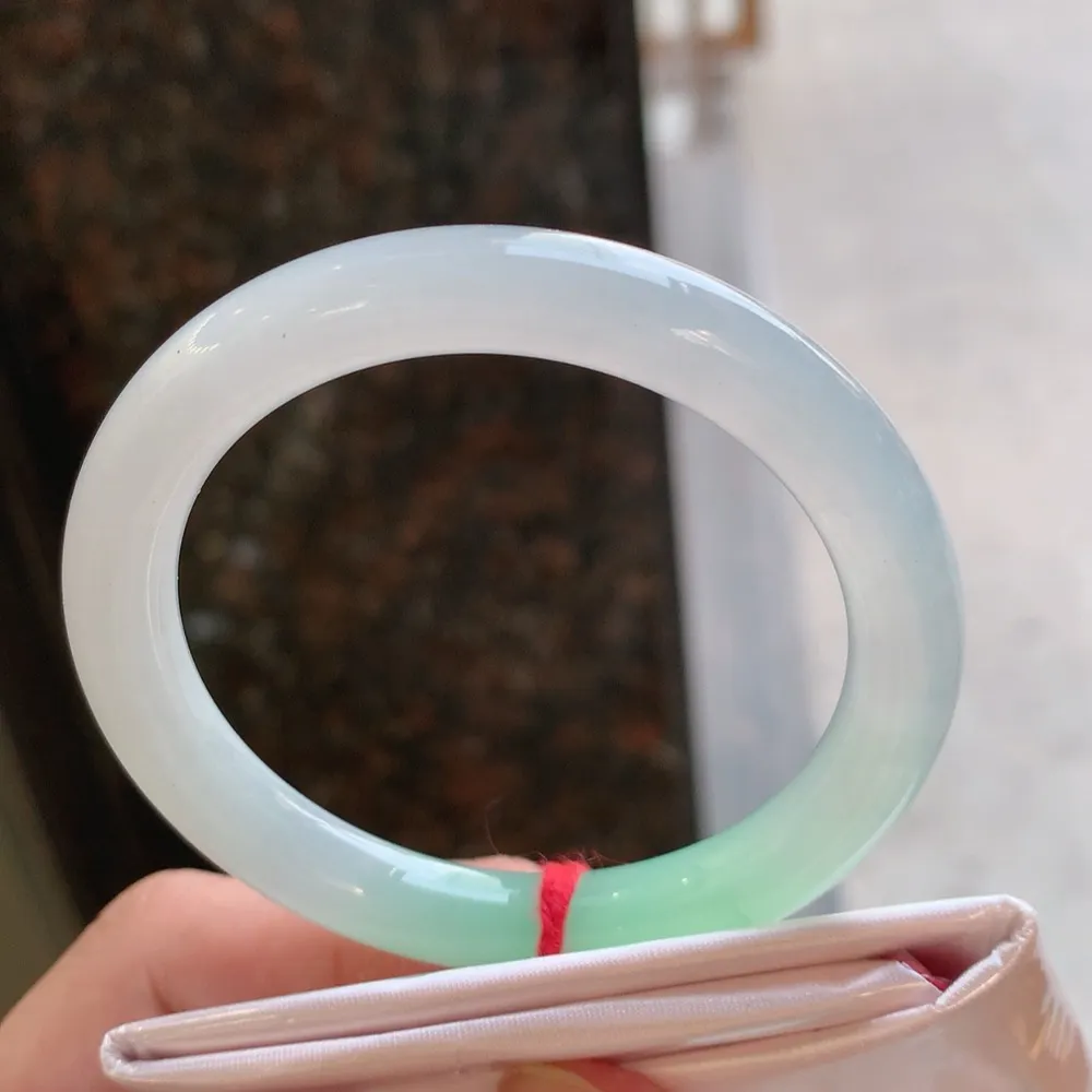 圆条冰阳绿 微细纹 尺寸:51.2/8.4 种色兼备