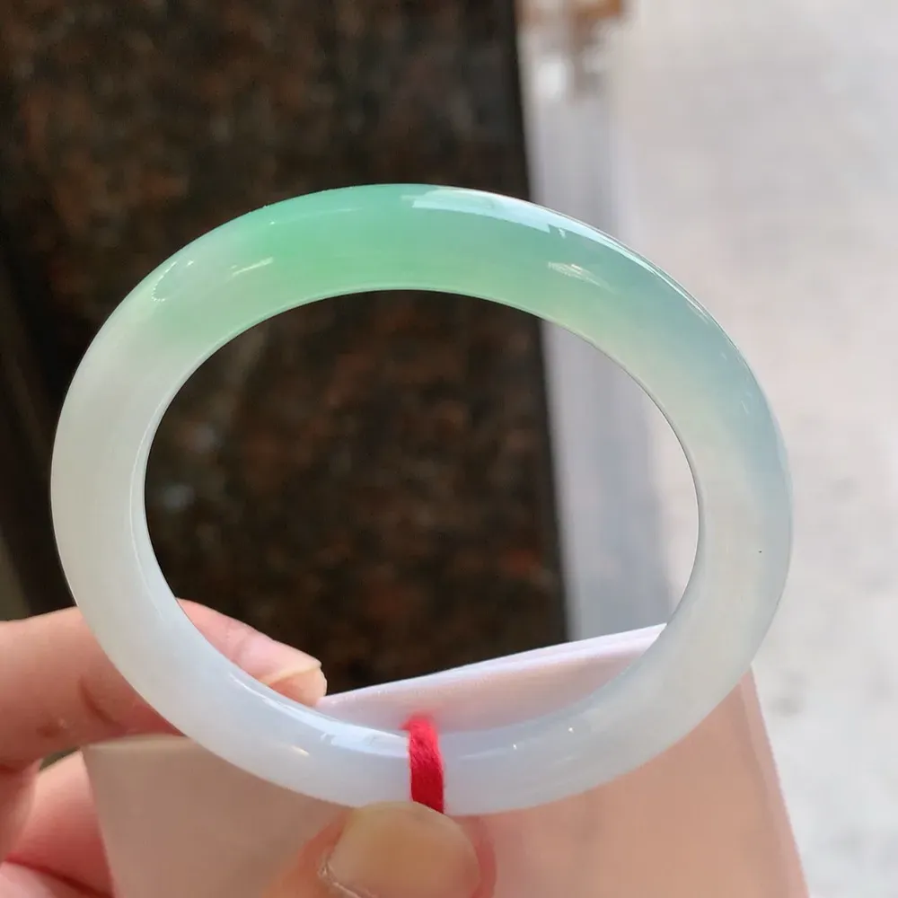 圆条冰阳绿 微细纹 尺寸:51.2/8.4 种色兼备