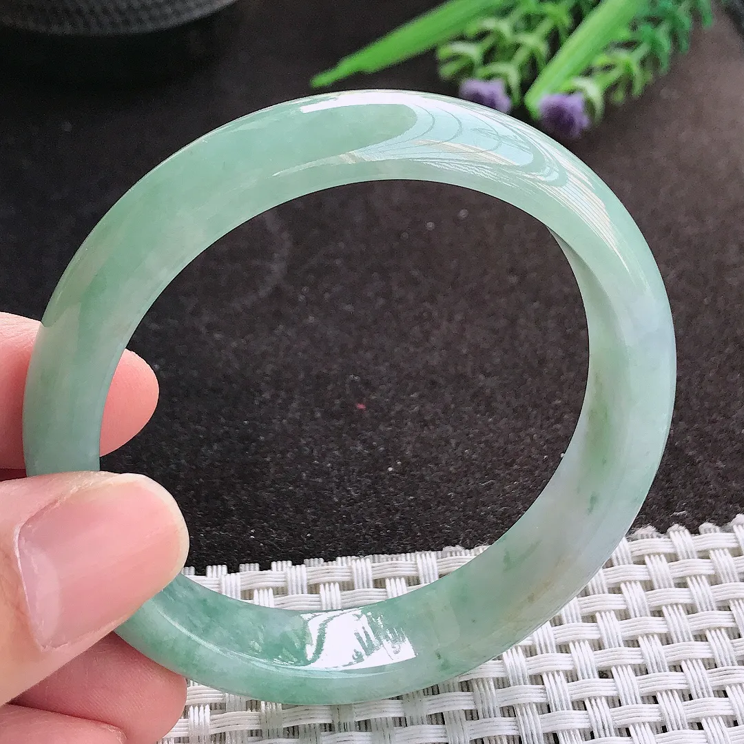 天然A货翡翠56/13/7.3老坑冰润起胶飘花手镯宽边玉镯