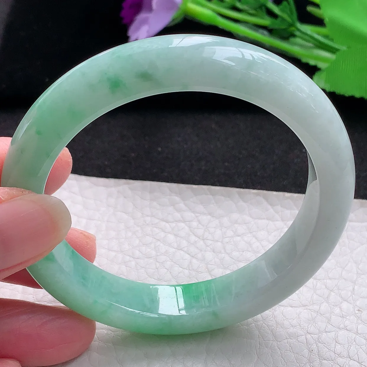 ll自然光56*12*8.5平安镯 天然缅甸翡翠a货飘阳绿宽边玉镯子 玉手环