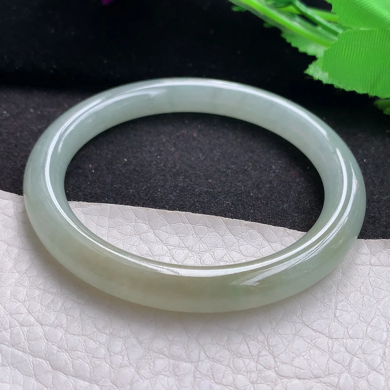 ll自然光55*8美人镯 缅甸翡翠a货玉镯子双彩圆条玉手环 叮当镯