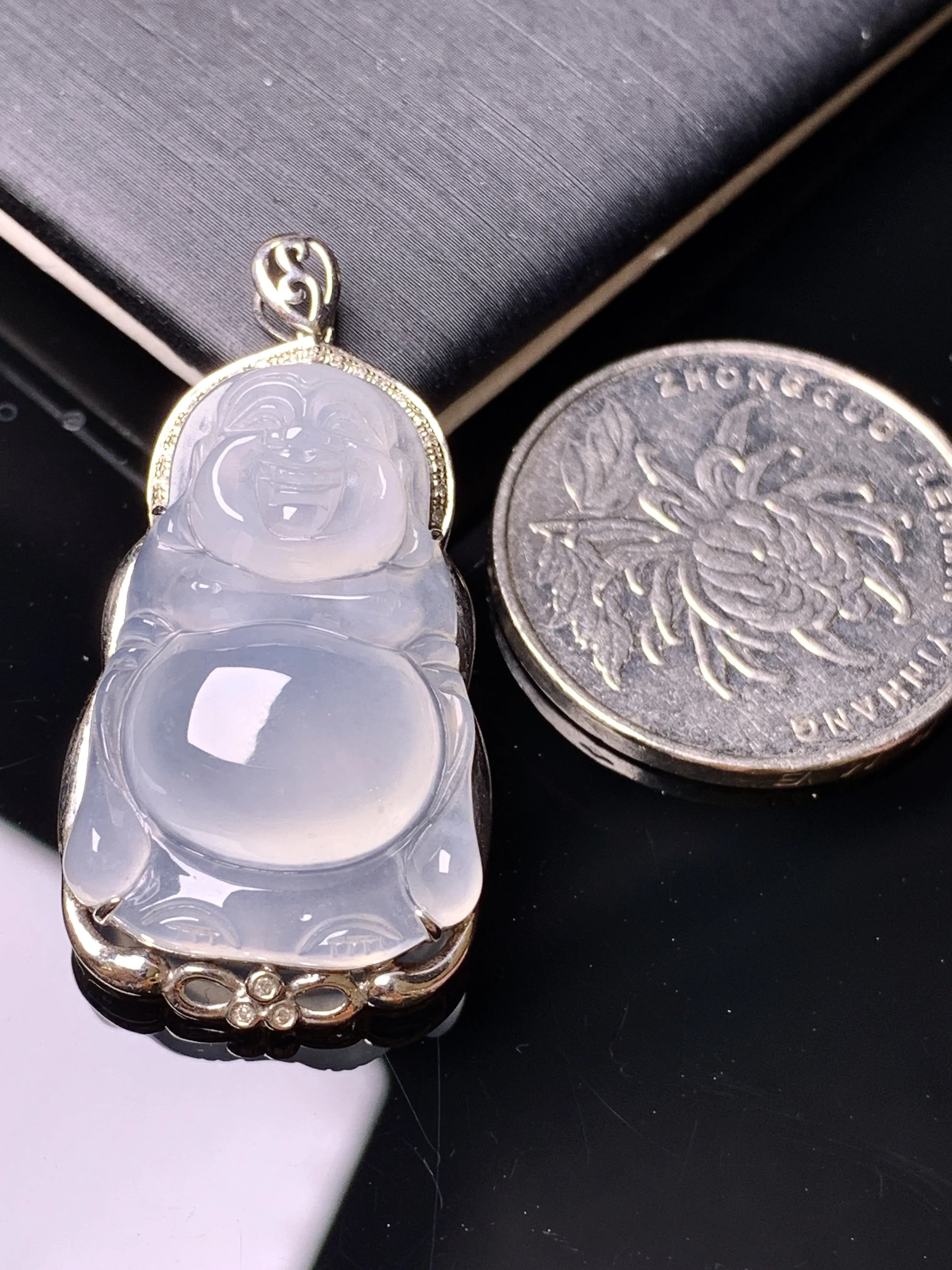 18k金镶嵌冰种佛公吊坠 玉质细腻 色泽清新艳丽 整体尺寸36.5*18.7*8.8