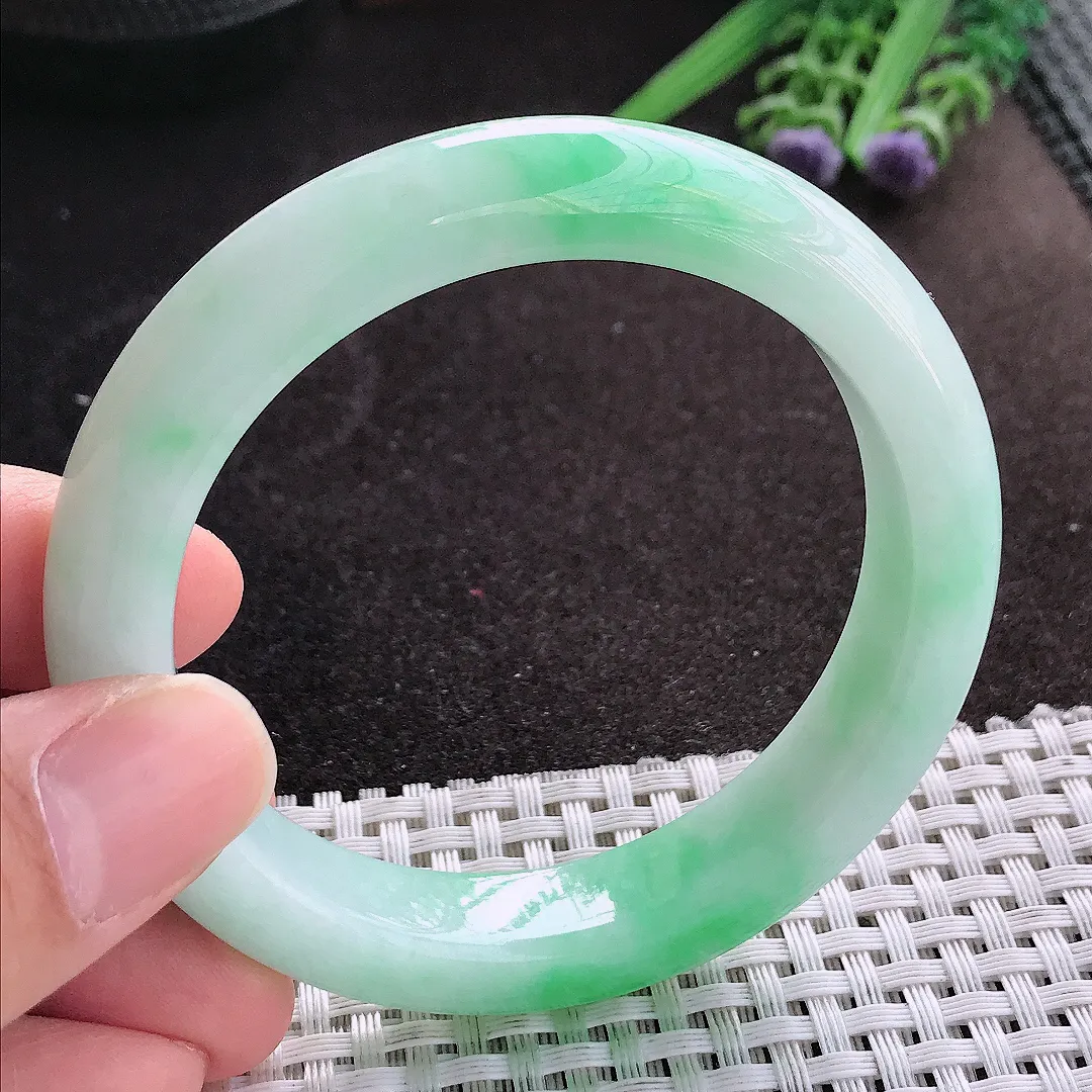 天然A货翡翠55.5/12.3/9老坑冰润水灵飘阳绿手镯宽边玉镯