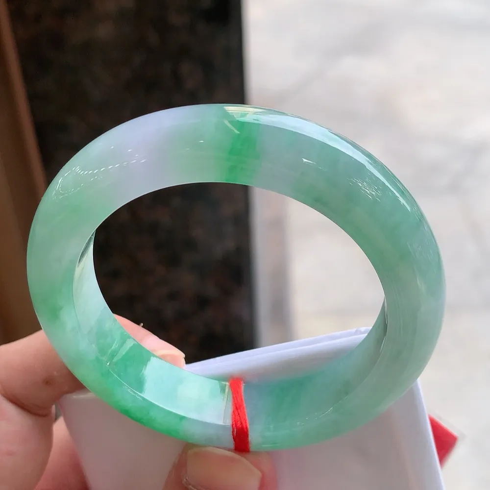 正圈冰阳绿淡淡紫 无瑕 尺寸:53.7/12.8/10.1 色好