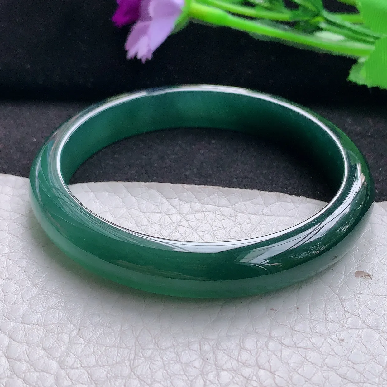 ll自然光56.5*10.3*7平安镯  天然翡翠a货蓝韵宽边玉镯子 玉手环